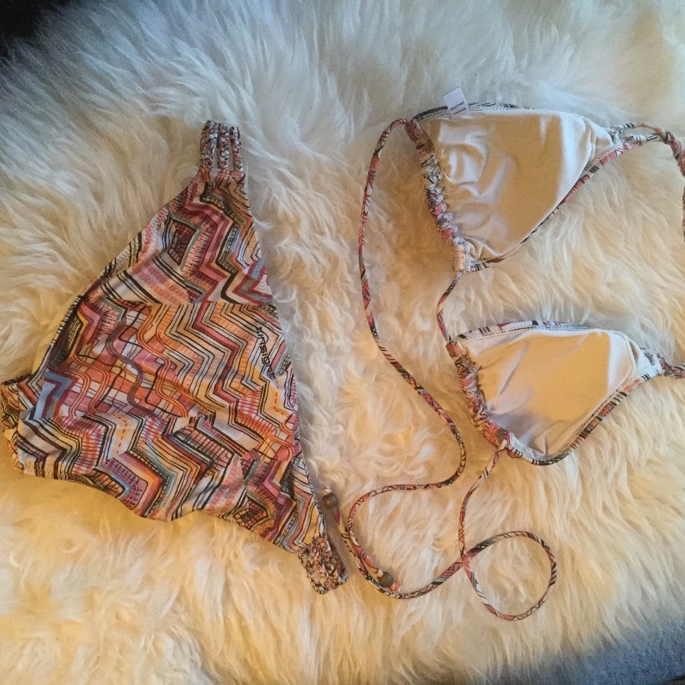 Insight triangle bikini geometric pattern - Picture 4 of 6